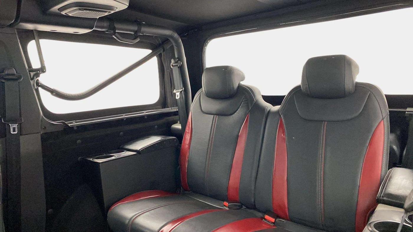 2021 Mahindra Thar LX  P 4WD AT CONVERTIBLE, Petrol, Automatic, 53,289 km, Right Side Rear Door Cabin