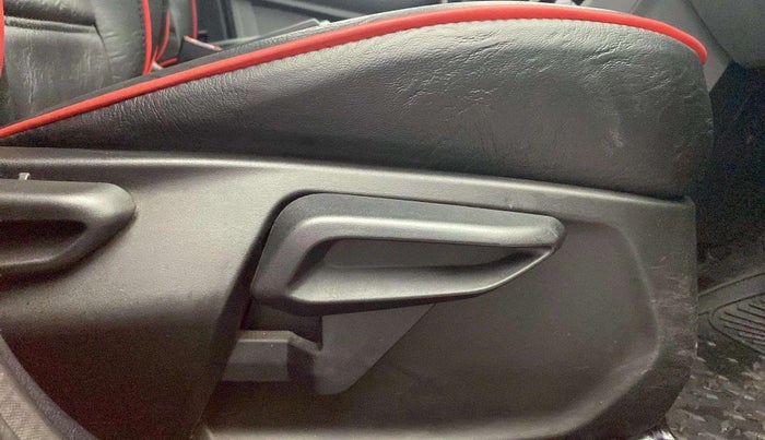 2021 Tata Tiago XZA PLUS DUAL TONE PETROL, Petrol, Automatic, 14,358 km, Driver Side Adjustment Panel