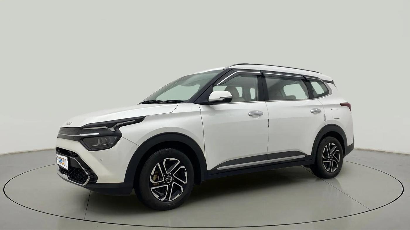 2022 KIA CARENS LUXURY PLUS 1.4 PETROL 7 STR, Petrol, Manual, 38,764 km, Left Front Diagonal