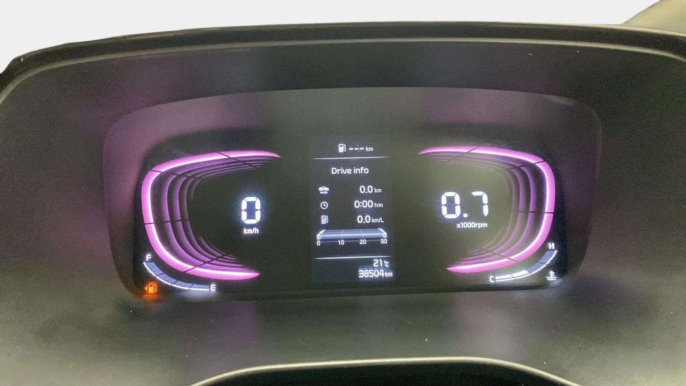 2022 KIA CARENS LUXURY PLUS 1.4 PETROL 7 STR, Petrol, Manual, 38,764 km, Odometer Image