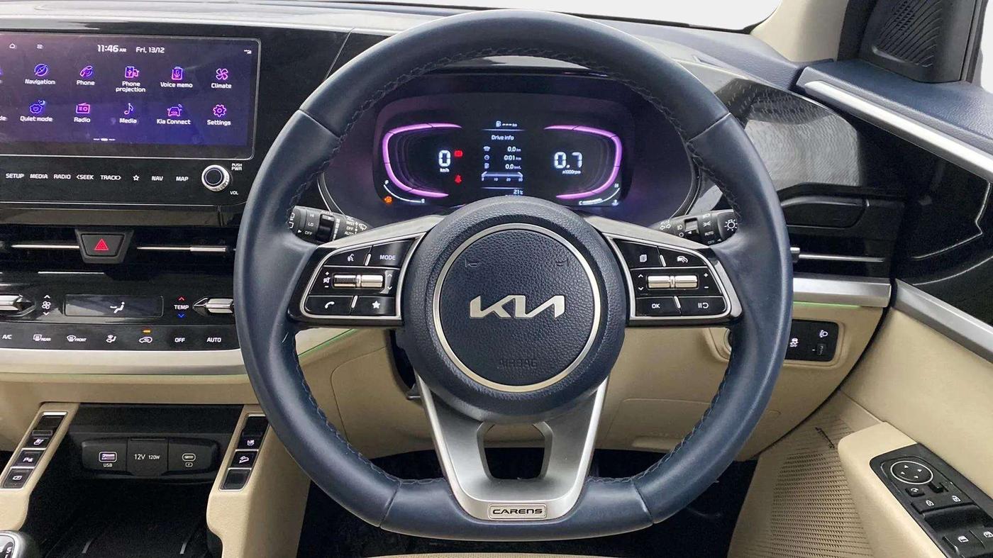 2022 KIA CARENS LUXURY PLUS 1.4 PETROL 7 STR, Petrol, Manual, 38,764 km, Steering Wheel Close Up