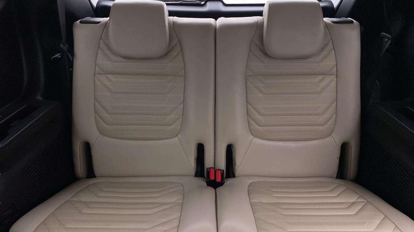 2022 KIA CARENS LUXURY PLUS 1.4 PETROL 7 STR, Petrol, Manual, 38,764 km, Third Seat Row ( optional )