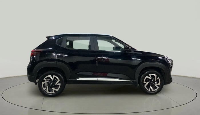 2024 Nissan MAGNITE XV MT, Petrol, Manual, 2,214 km, Right Side View