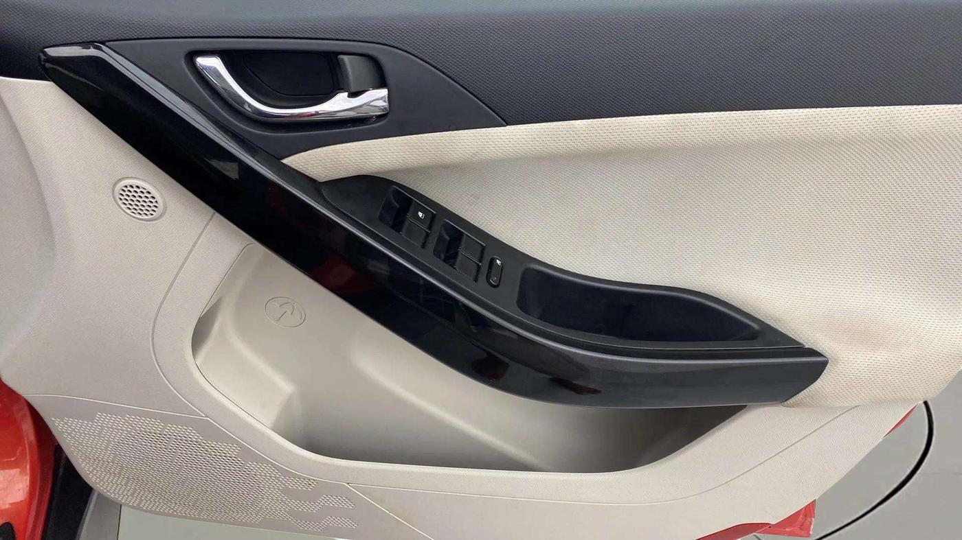 2022 Tata NEXON XZ PLUS PETROL, Petrol, Manual, 30,016 km, Driver Side Door Panels Control