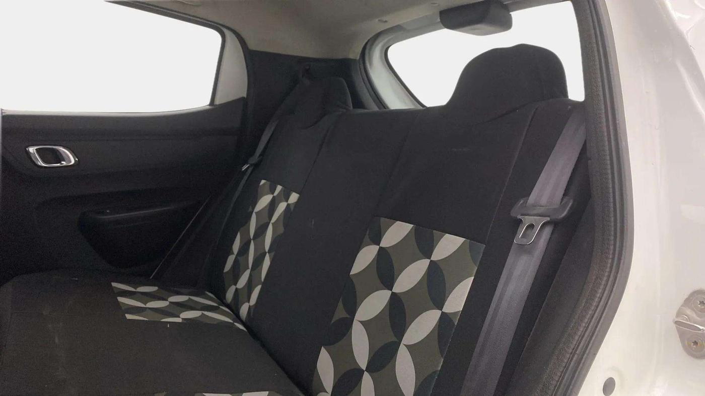 2019 Renault Kwid RXT 1.0 AMT (O), Petrol, Automatic, 26,535 km, Right Side Rear Door Cabin