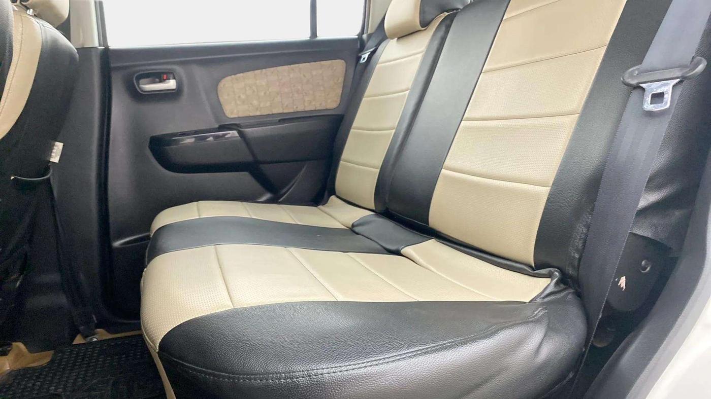 2017 Maruti Wagon R 1.0 VXI, Petrol, Manual, 32,174 km, Right Side Rear Door Cabin