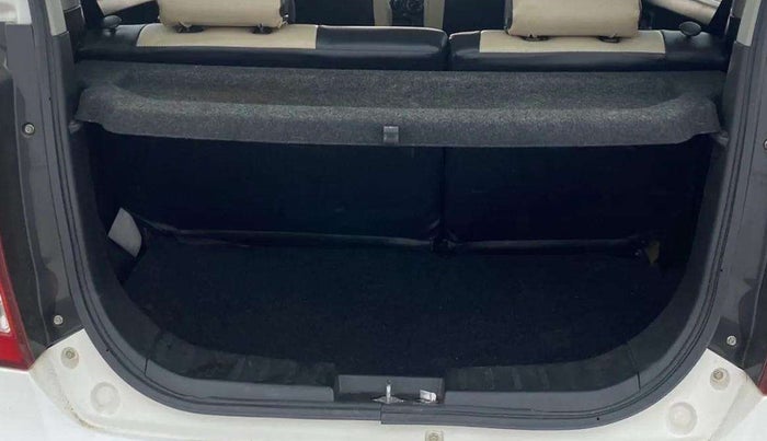 2017 Maruti Wagon R 1.0 VXI, Petrol, Manual, 32,174 km, Boot Inside