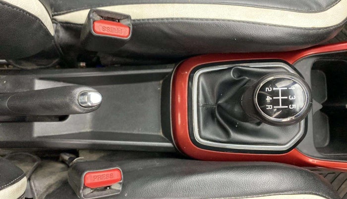 2017 Maruti IGNIS DELTA 1.2, Petrol, Manual, 49,326 km, Gear Lever