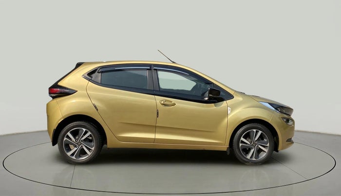 2021 Tata ALTROZ XZ PETROL, Petrol, Manual, 67,397 km, Right Side View