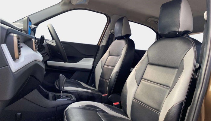 2021 Tata PUNCH ACCOMPLISHED DAZZLE PACK AMT, Petrol, Automatic, 53,966 km, Right Side Front Door Cabin