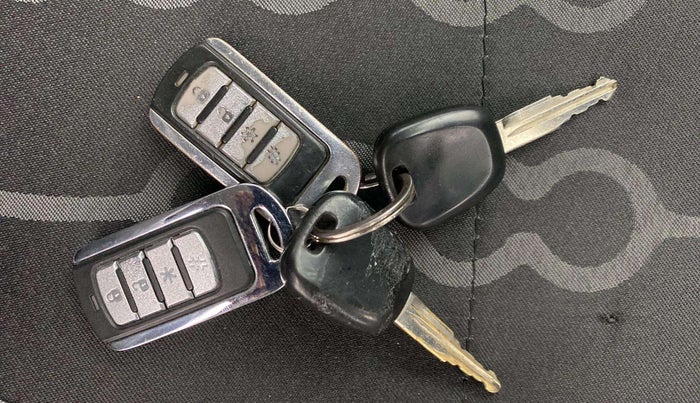 2014 Maruti Alto 800 LXI, Petrol, Manual, 85,166 km, Key Close Up