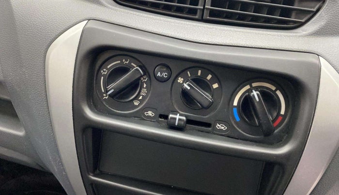 2014 Maruti Alto 800 LXI, Petrol, Manual, 85,166 km, AC Unit - Directional switch has minor damage