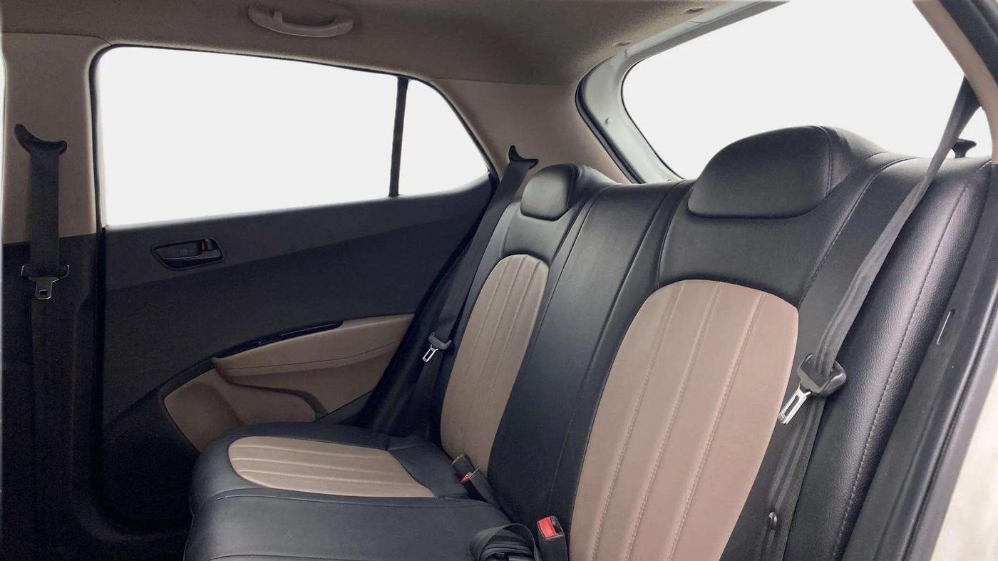 2018 Hyundai Grand i10 MAGNA 1.2 KAPPA VTVT, Petrol, Manual, 90,148 km, Right Side Rear Door Cabin