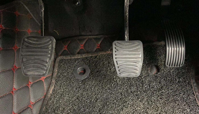 2021 Mahindra Thar LX HT PETROL 4WD MT, Petrol, Manual, 30,534 km, Pedals
