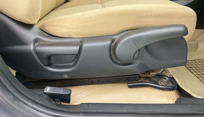 2018 Honda City 1.5L I-VTE V CVT, Petrol, Automatic, 79,030 km, Driver Side Adjustment Panel
