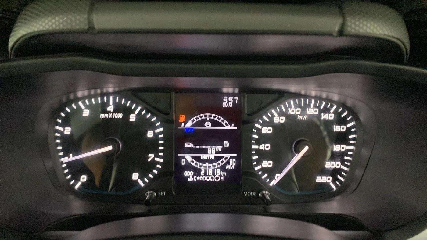 2020 Tata ALTROZ XE PETROL, Petrol, Manual, 21,817 km, Odometer Image