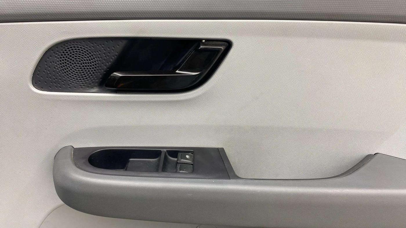 2020 Tata ALTROZ XE PETROL, Petrol, Manual, 21,817 km, Driver Side Door Panels Control