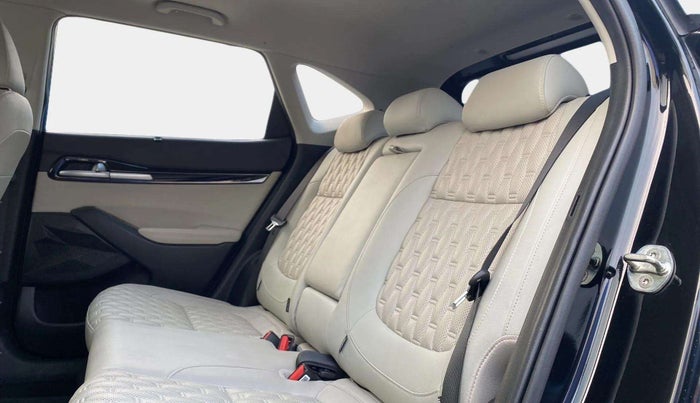 2022 KIA SELTOS HTX 1.5 PETROL, Petrol, Manual, 46,446 km, Right Side Rear Door Cabin