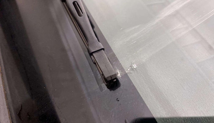 2017 Maruti Celerio ZXI, Petrol, Manual, 30,224 km, Front windshield - Minor spot on windshield