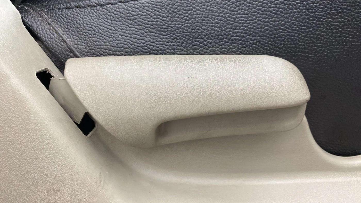 2017 Maruti Celerio ZXI, Petrol, Manual, 30,224 km, Driver Side Adjustment Panel