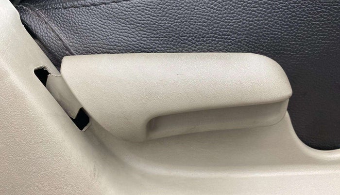 2017 Maruti Celerio ZXI, Petrol, Manual, 30,224 km, Driver Side Adjustment Panel