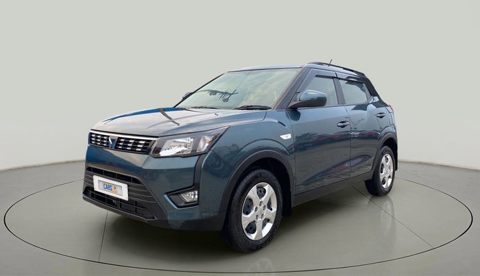 2024 Mahindra XUV300 W6 1.2 PETROL, Petrol, Manual, 3,388 km, Left Front Diagonal