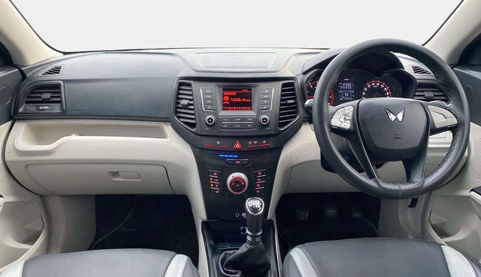 2024 Mahindra XUV300 W6 1.2 PETROL, Petrol, Manual, 3,388 km, Dashboard