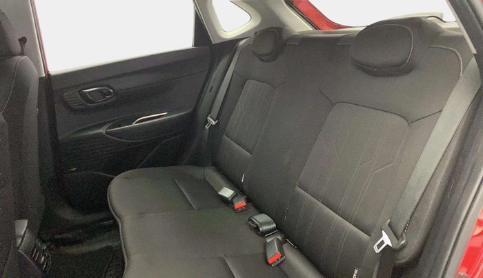 2021 Hyundai NEW I20 ASTA 1.2 MT, Petrol, Manual, 36,959 km, Right Side Rear Door Cabin