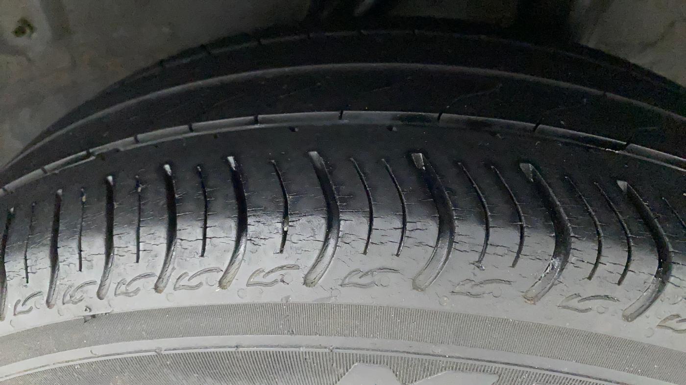 2018 Honda Amaze 1.2L I-VTEC V, Petrol, Manual, 28,483 km, Left Rear Tyre Tread