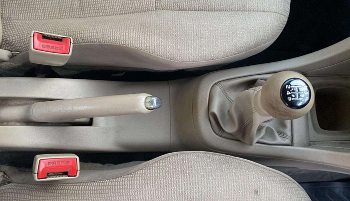 2016 Maruti Swift Dzire VDI ABS, Diesel, Manual, 50,773 km, Gear Lever