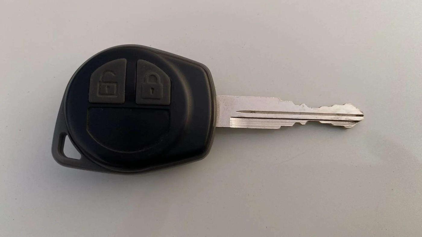 2016 Maruti Swift Dzire VDI ABS, Diesel, Manual, 50,773 km, Key Close Up