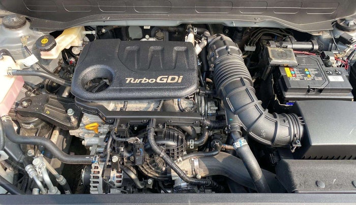 2023 Hyundai VENUE SX(O) 1.0 Turbo DCT Knight Edition, Petrol, Automatic, 9,298 km, Open Bonet