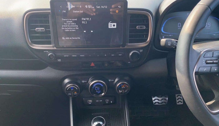2023 Hyundai VENUE SX(O) 1.0 Turbo DCT Knight Edition, Petrol, Automatic, 9,298 km, Air Conditioner