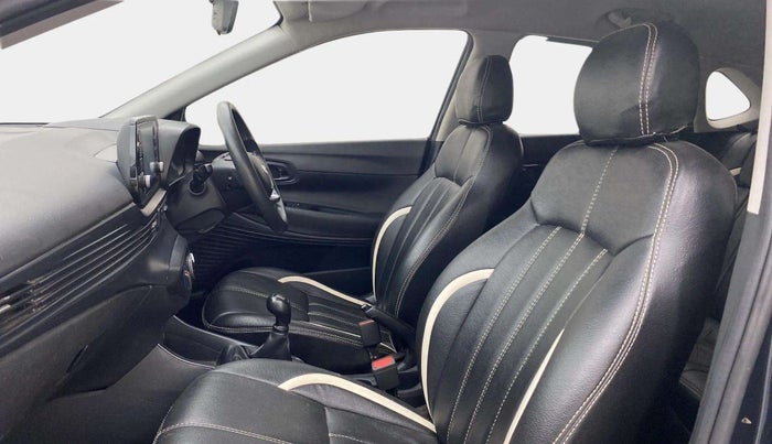 2021 Hyundai NEW I20 SPORTZ 1.2 MT, Petrol, Manual, 60,783 km, Right Side Front Door Cabin