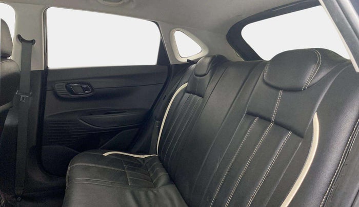 2021 Hyundai NEW I20 SPORTZ 1.2 MT, Petrol, Manual, 60,783 km, Right Side Rear Door Cabin