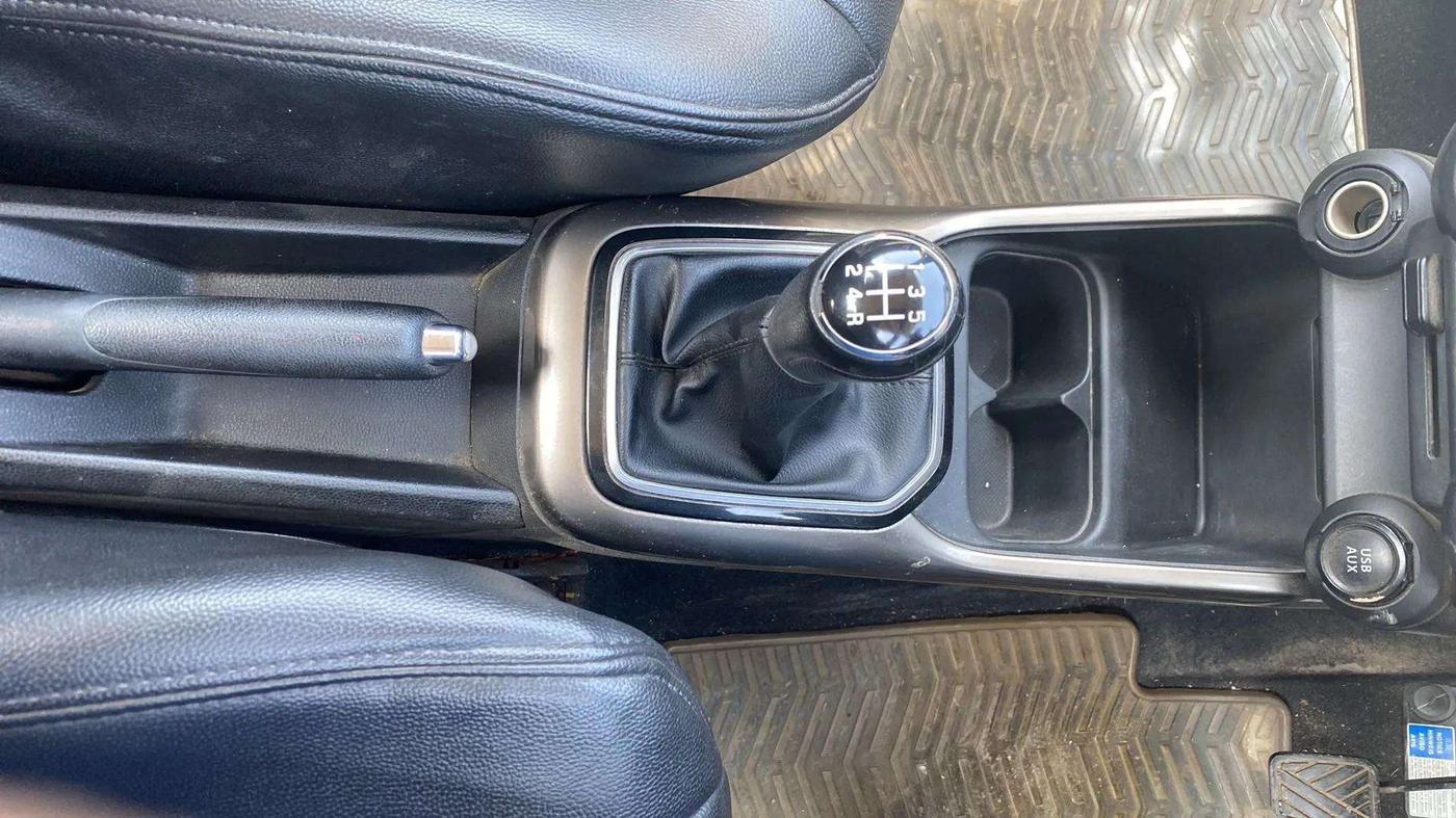 2018 Maruti IGNIS DELTA 1.2, CNG, Manual, 39,124 km, Gear Lever