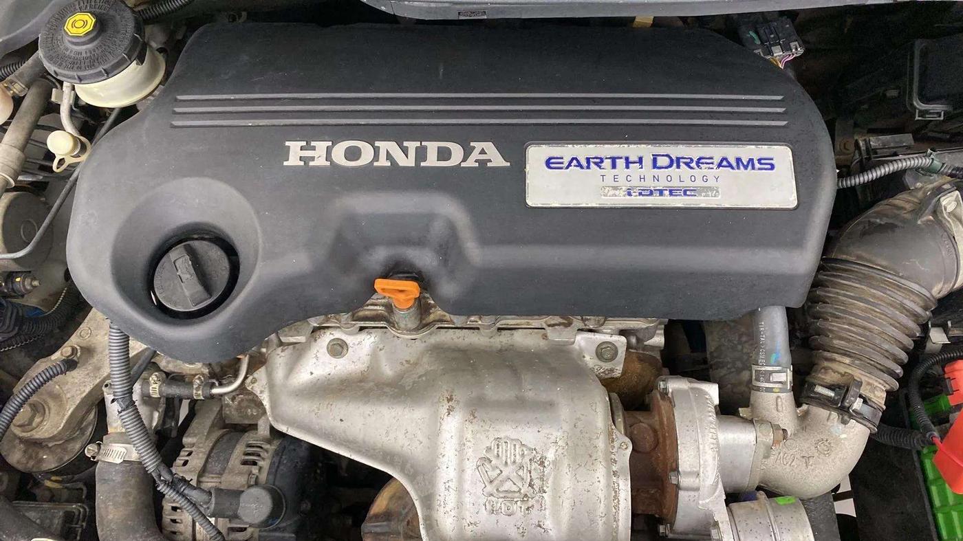 2014 Honda Amaze 1.5L I-DTEC S, Diesel, Manual, 1,04,571 km, Open Bonet