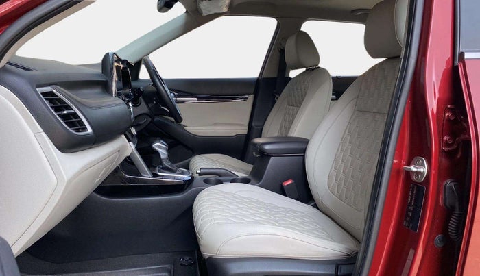 2020 KIA SELTOS HTX IVT 1.5 PETROL, Petrol, Automatic, 8,699 km, Right Side Front Door Cabin