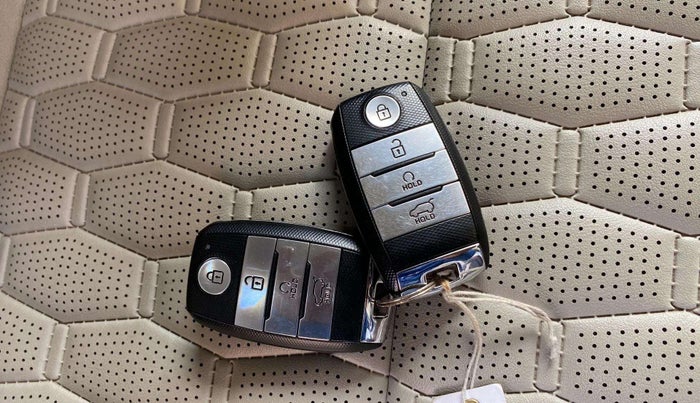 2020 KIA SELTOS HTX IVT 1.5 PETROL, Petrol, Automatic, 8,699 km, Key Close Up
