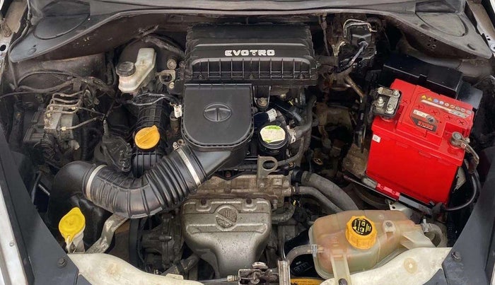 2017 Tata Tiago XZ PETROL, Petrol, Manual, 24,845 km, Open Bonet