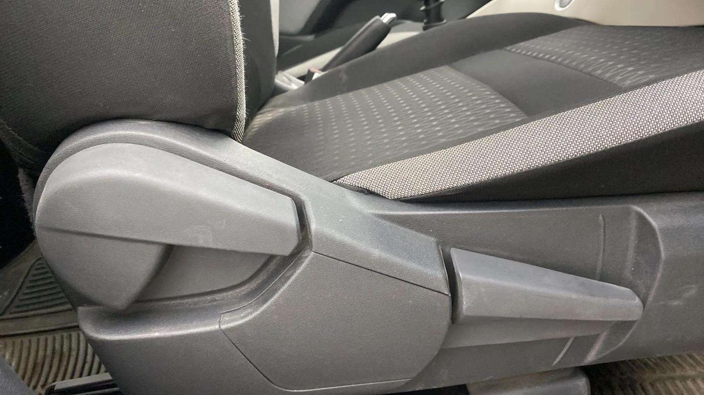2021 Nissan MAGNITE XV MT, Petrol, Manual, 17,356 km, Driver Side Adjustment Panel