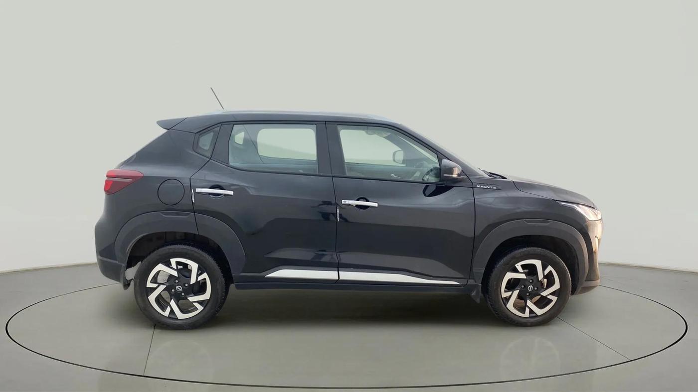2021 Nissan MAGNITE XV MT, Petrol, Manual, 17,356 km, Right Side