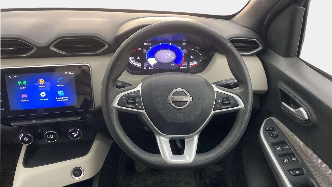 2021 Nissan MAGNITE XV MT, Petrol, Manual, 17,356 km, Steering Wheel Close Up