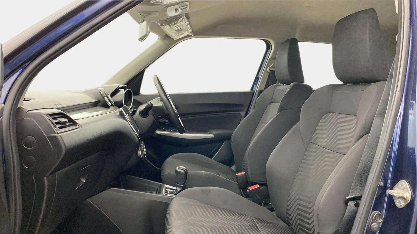 2019 Maruti Swift ZXI PLUS AMT, Petrol, Automatic, 30,990 km, Right Side Front Door Cabin