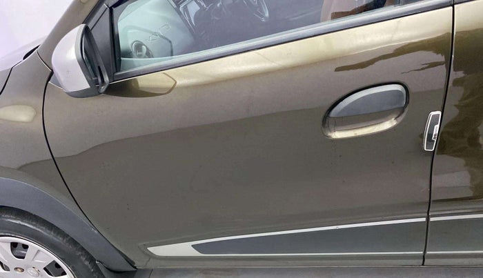 2021 Renault Kwid RXT 1.0 AMT (O), Petrol, Automatic, 33,894 km, Front passenger door - Slightly dented