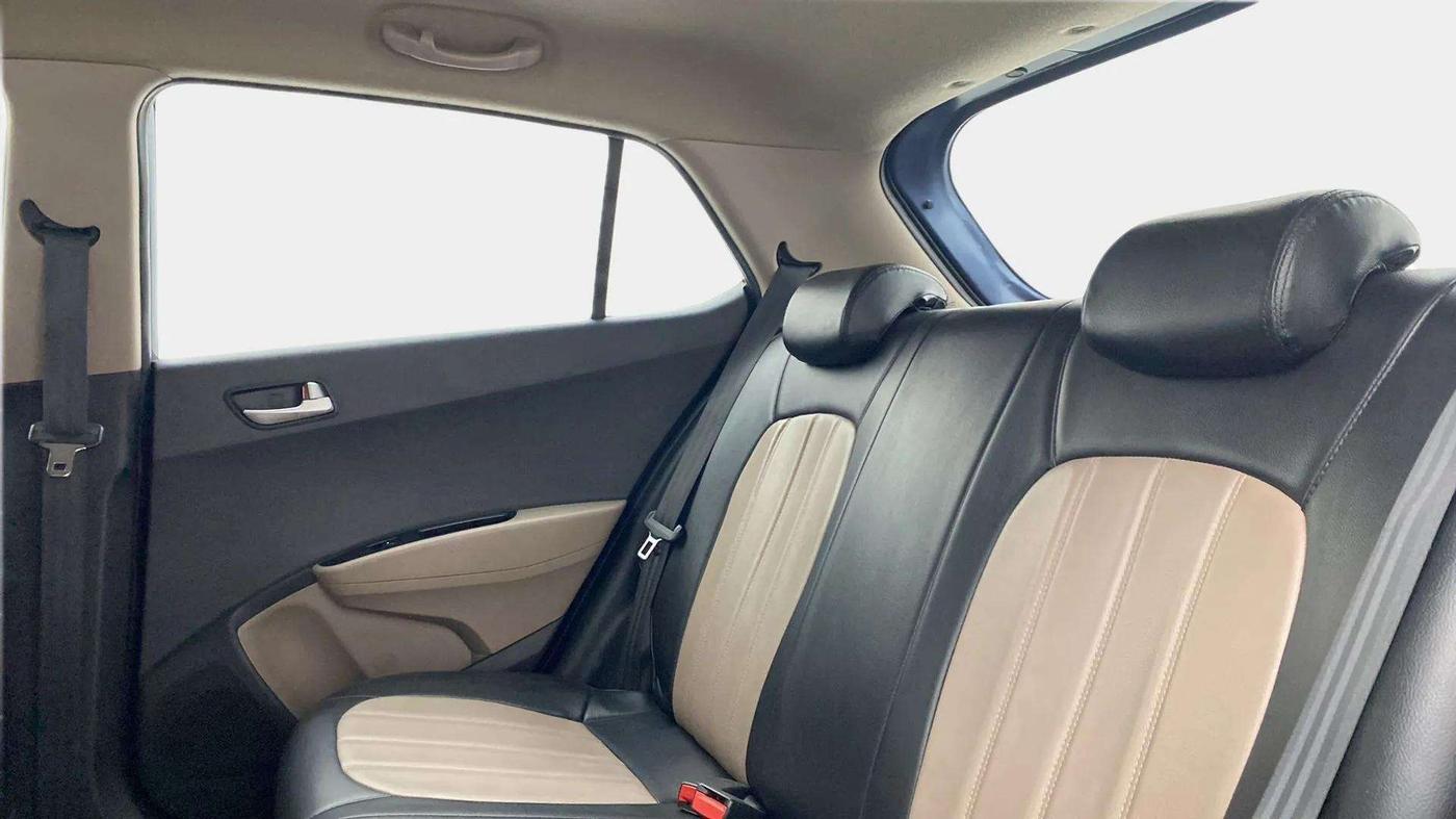 2016 Hyundai Grand i10 ASTA (O) 1.2 KAPPA VTVT, Petrol, Manual, 39,783 km, Right Side Rear Door Cabin