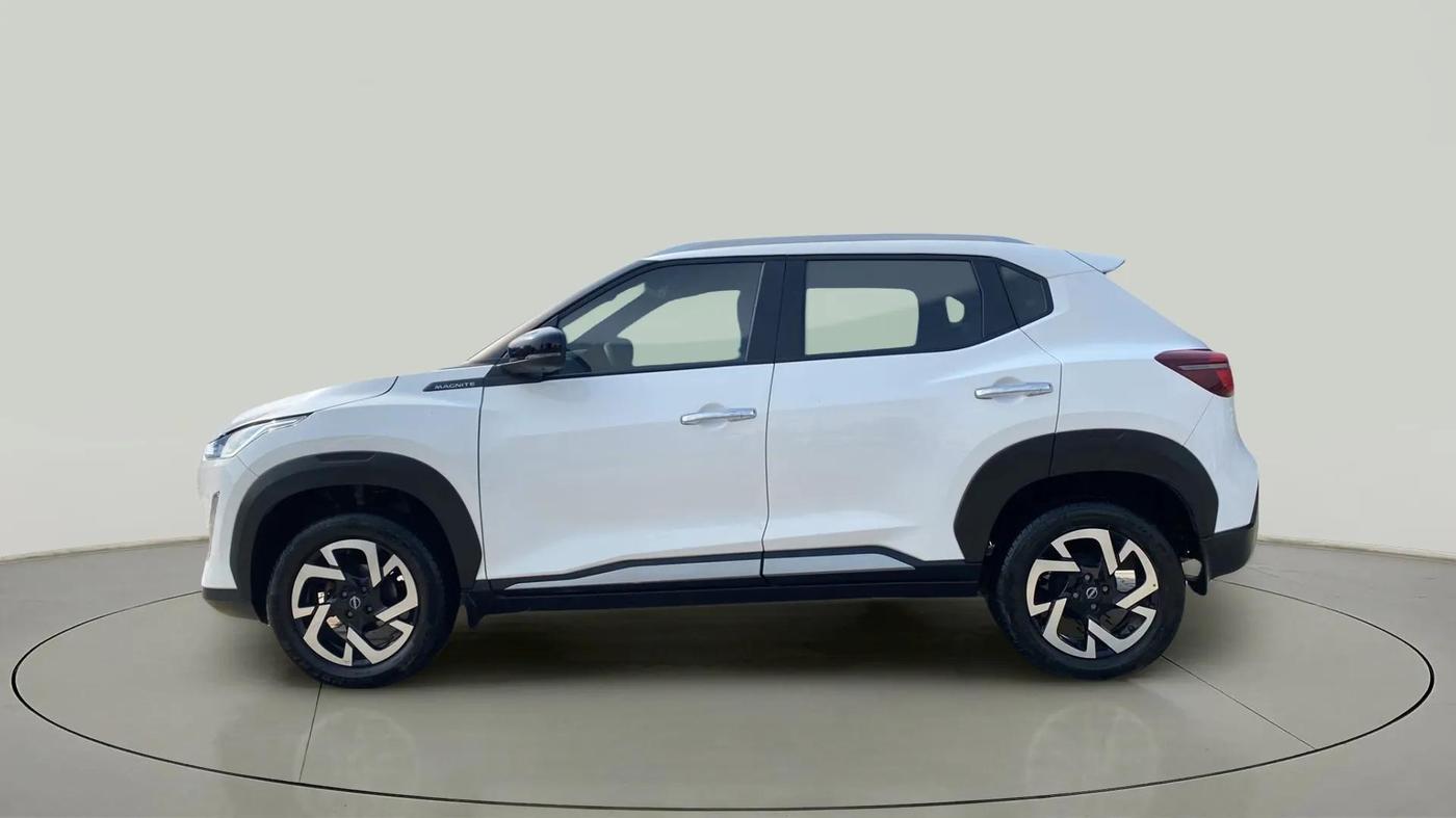 2023 Nissan MAGNITE XV MT, Petrol, Manual, 16,252 km, Left Side