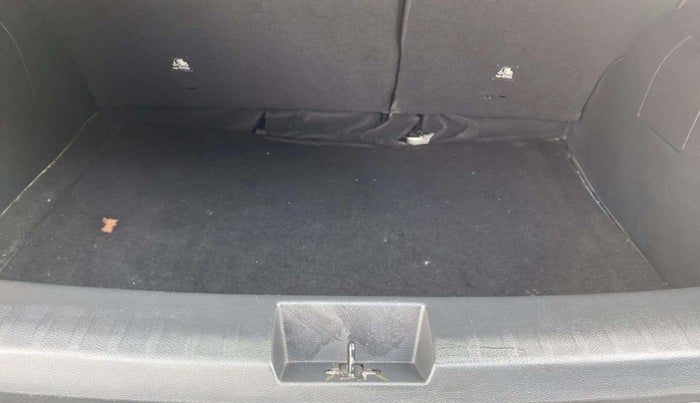 2023 Nissan MAGNITE XV MT, Petrol, Manual, 16,252 km, Boot Inside