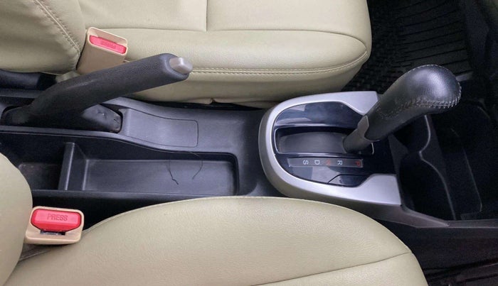 2017 Honda Jazz 1.2L I-VTEC V AT, Petrol, Automatic, 21,501 km, Gear Lever