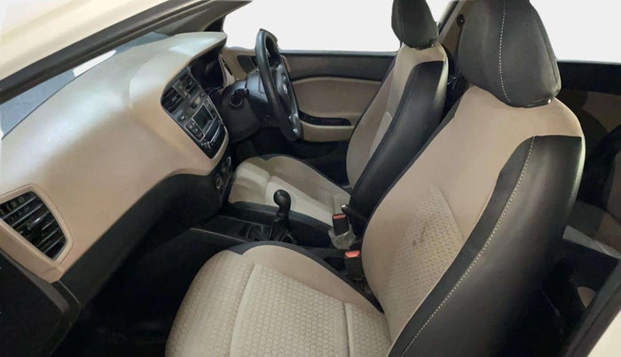 2017 Hyundai Elite i20 SPORTZ 1.2, Petrol, Manual, 44,748 km, Right Side Front Door Cabin